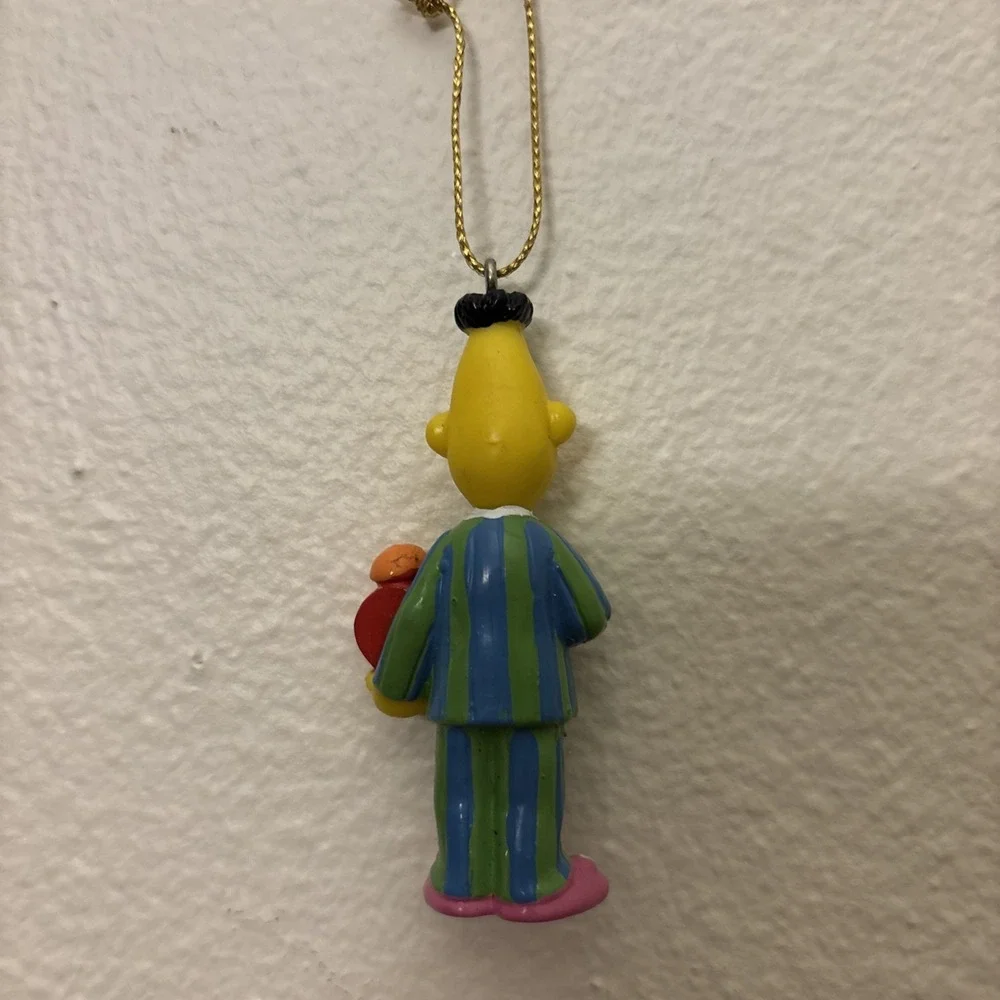 Ornament Bert Holding Clock Sesame Street Vintage 80's Figure Figurine 2